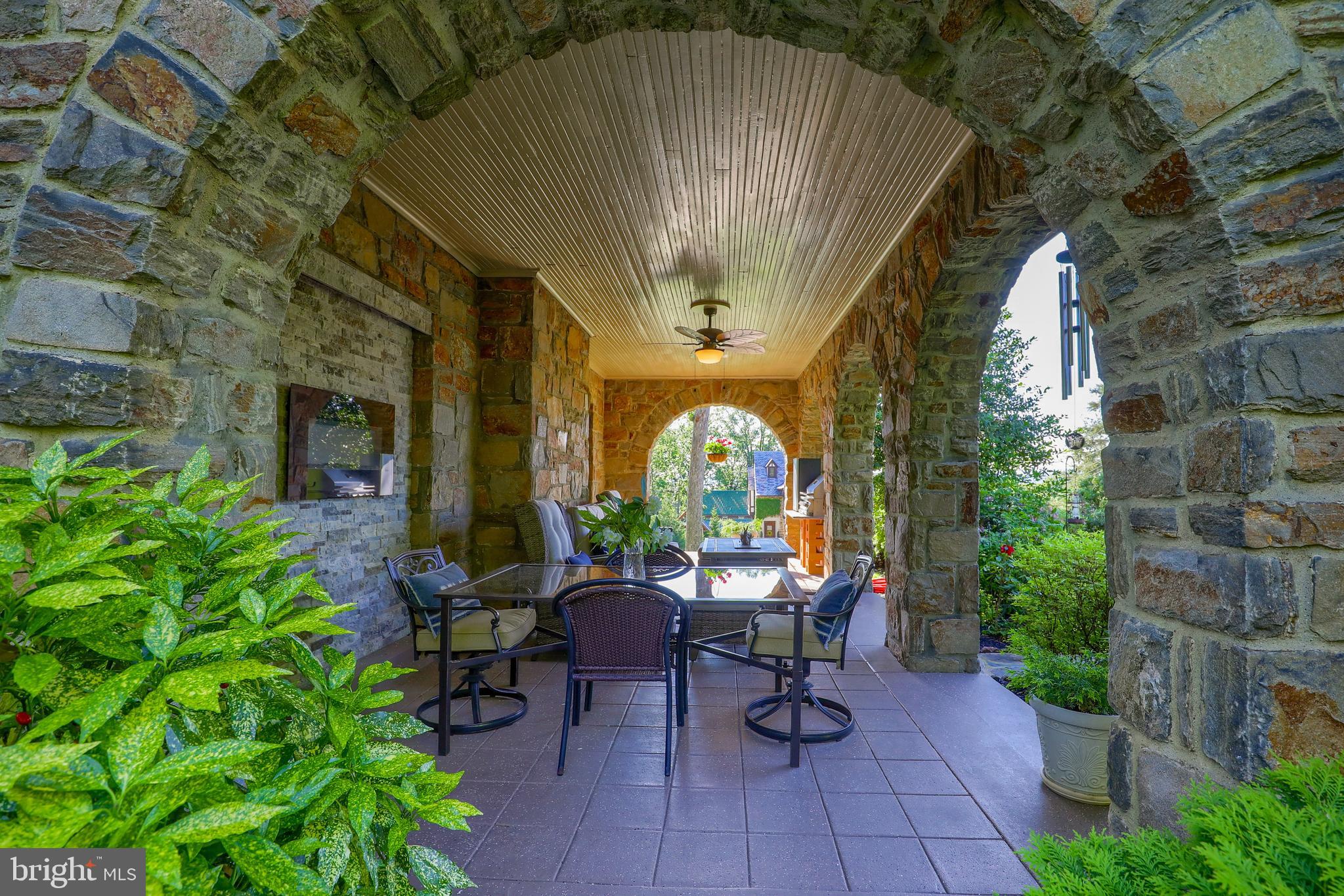 1415 Alsace Road Reading, PA 19604 - Photo 21 of 86 Entrance to Porch