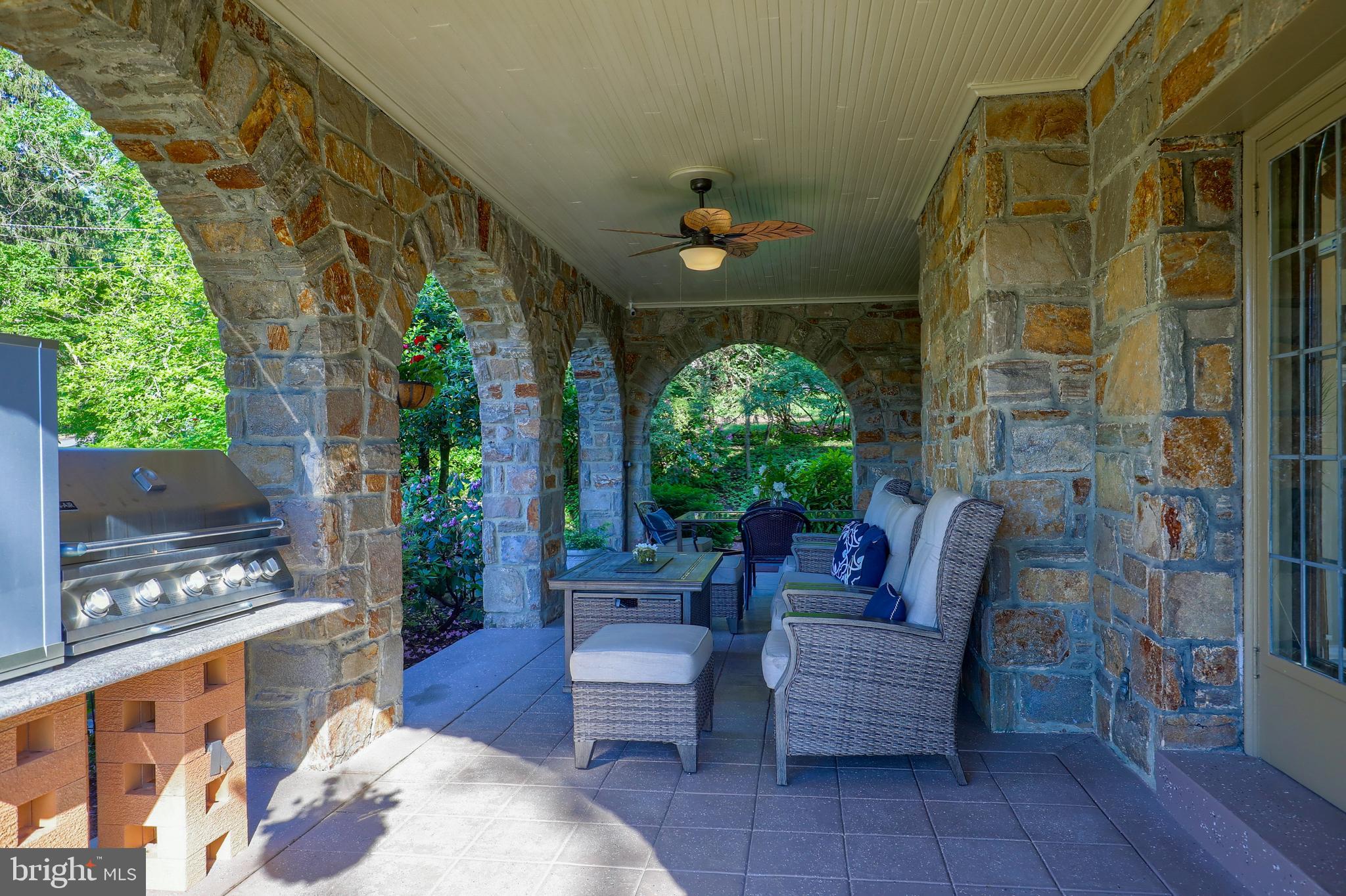 1415 Alsace Road Reading, PA 19604 - Photo 25 of 86 Porch