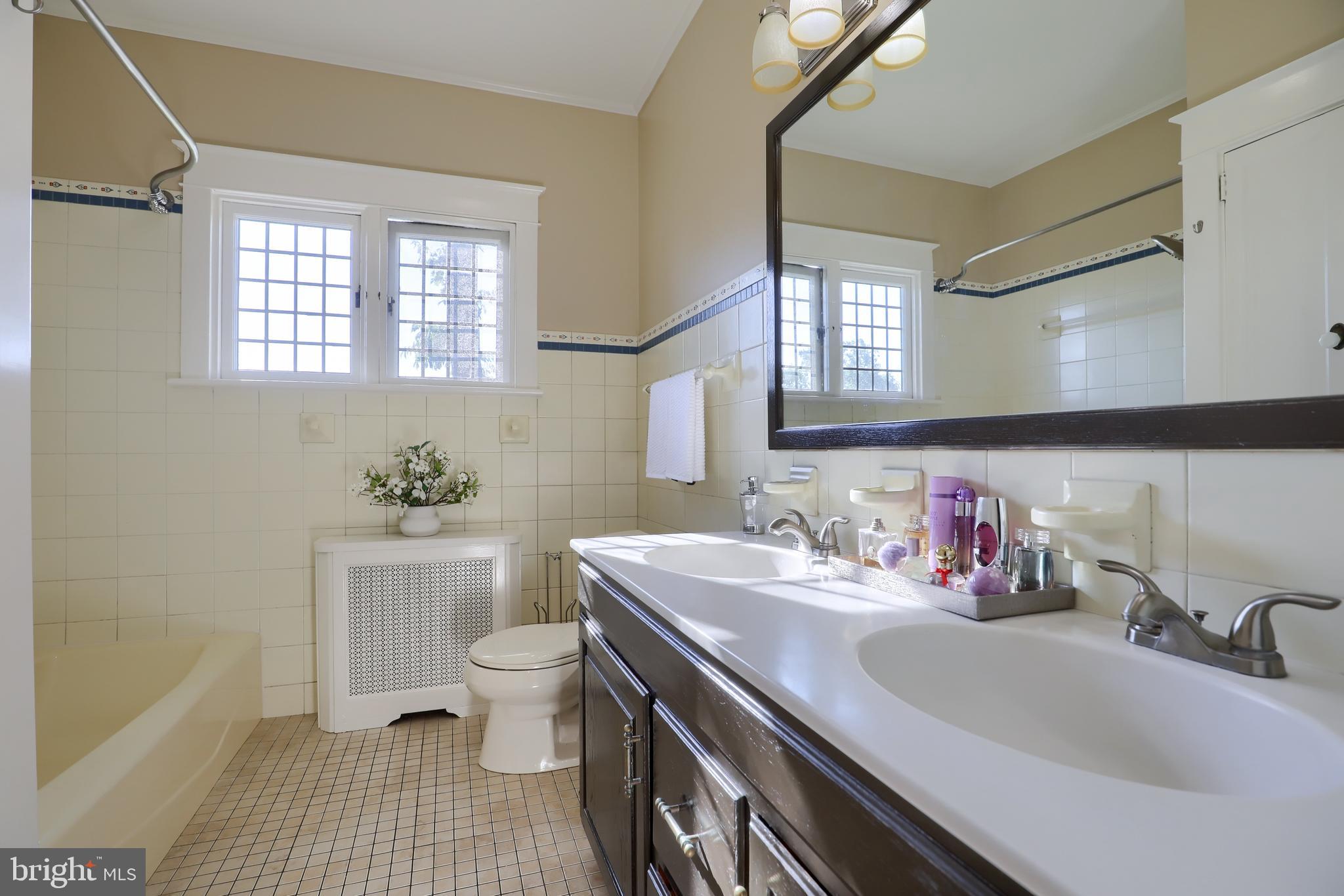 1415 Alsace Road Reading, PA 19604 - Photo 75 of 86 Full Bath #2