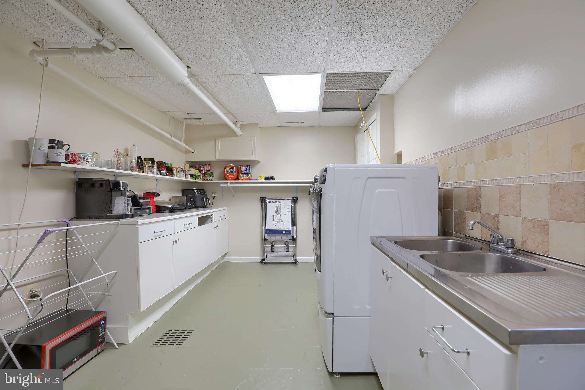 1415 Alsace Road Reading, PA 19604 - Photo 86 of 86 Laundry