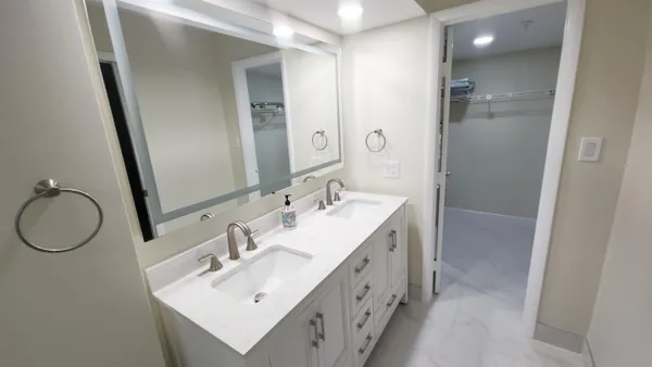 $5,500 | 1915 Lavers Circle, Unit E107, Delray Beach, FL 33444