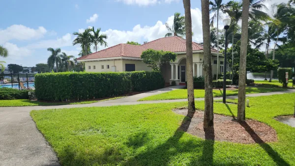 $5,500 | 1915 Lavers Circle, Unit E107, Delray Beach, FL 33444