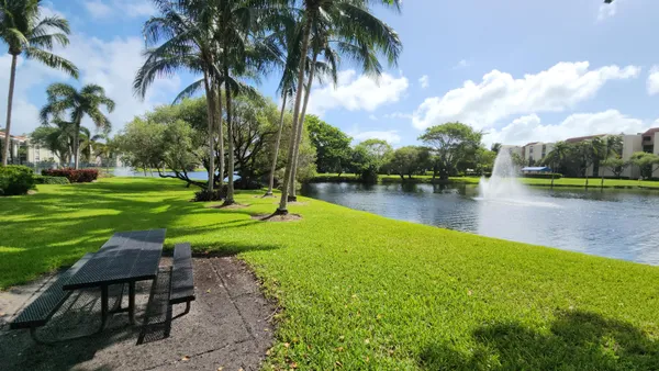 $5,500 | 1915 Lavers Circle, Unit E107, Delray Beach, FL 33444