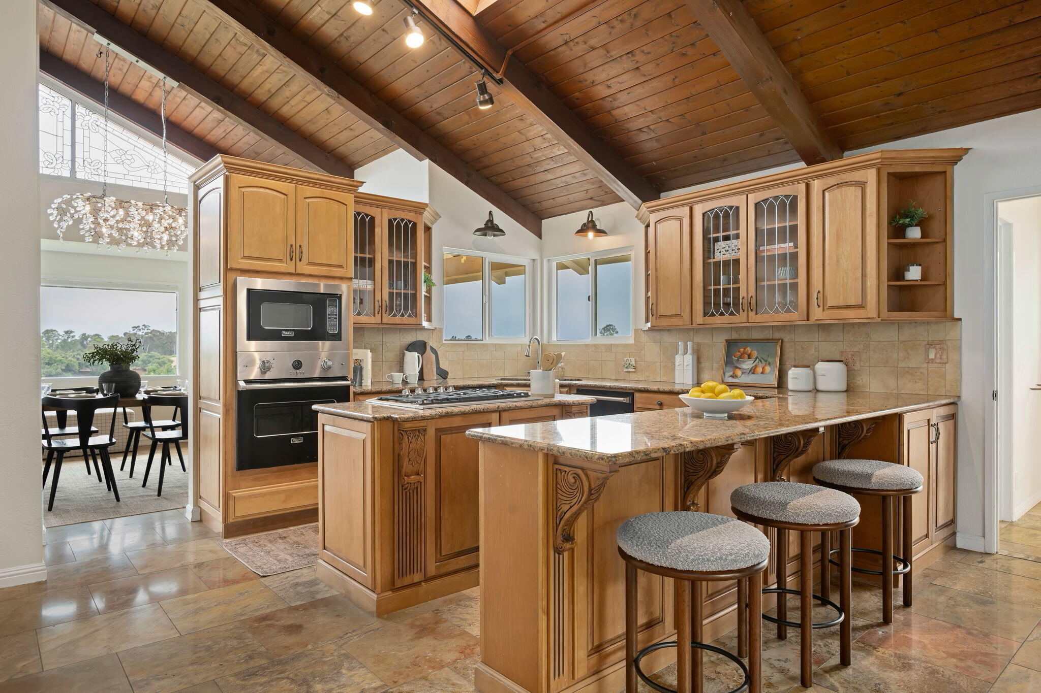 246 Vereda Pradera Goleta, CA 93117 - Photo 18 of 42 23-Kitchen