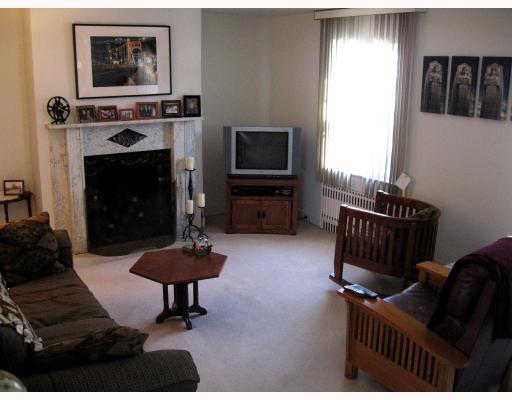 5501 Raleigh Street Pittsburgh, PA 15217 - Photo 2 of 12 Living Room.