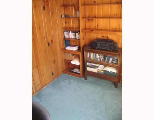 5501 Raleigh Street Pittsburgh, PA 15217 - Photo 9 of 12 Computer Room. Office or Den with many built-ins