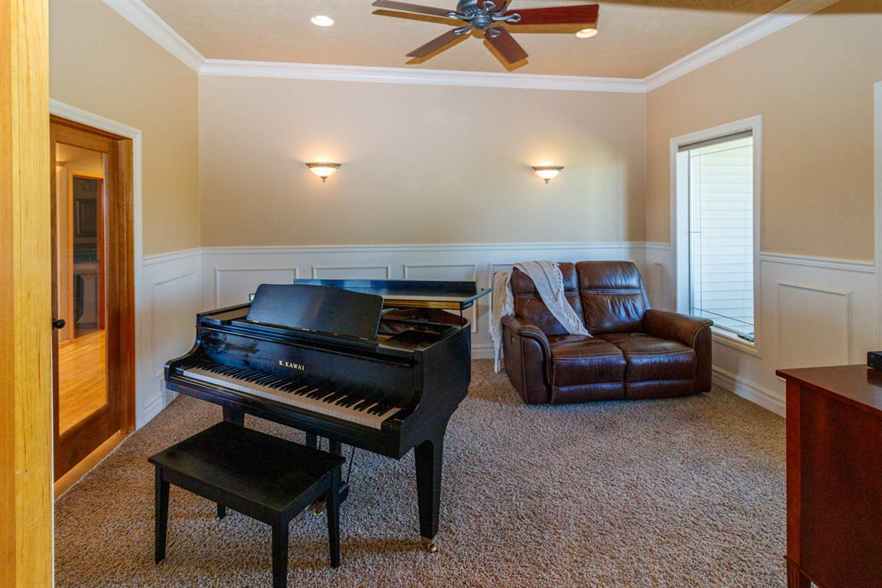 20716 North Division Road Colbert, WA 99005 - Photo 13 of 50