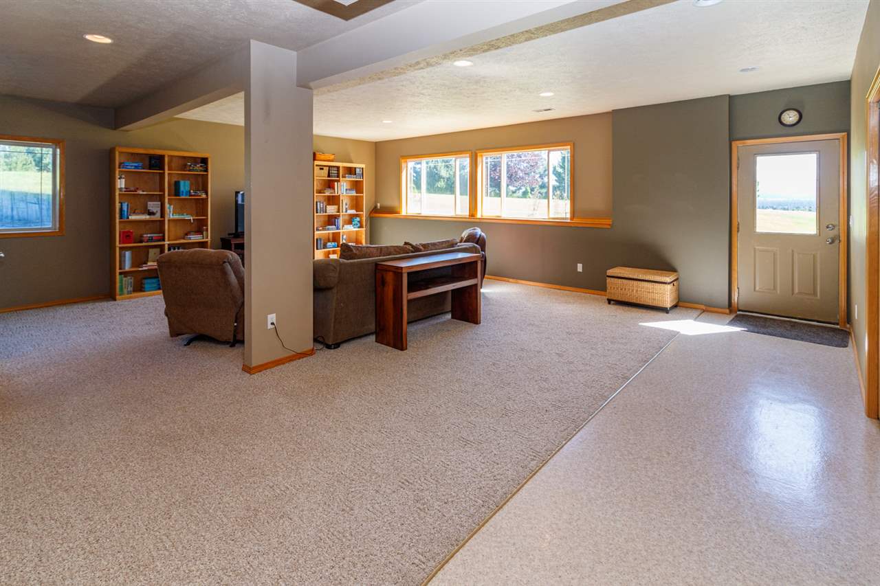 20716 North Division Road Colbert, WA 99005 - Photo 16 of 50