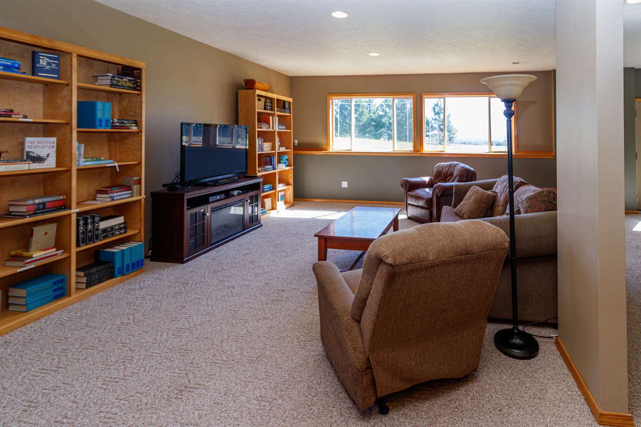 20716 North Division Road Colbert, WA 99005 - Photo 29 of 50