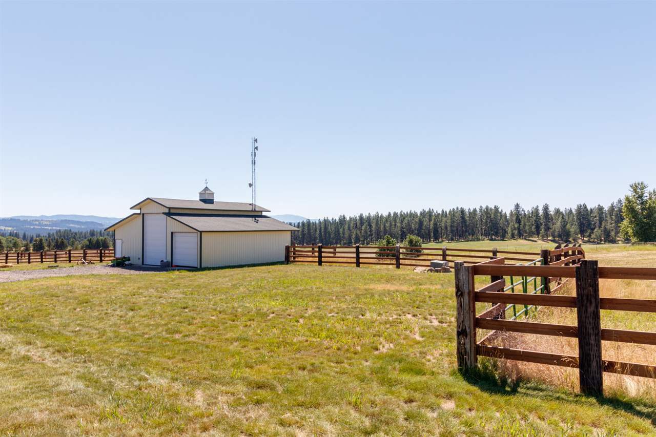 20716 North Division Road Colbert, WA 99005 - Photo 7 of 50
