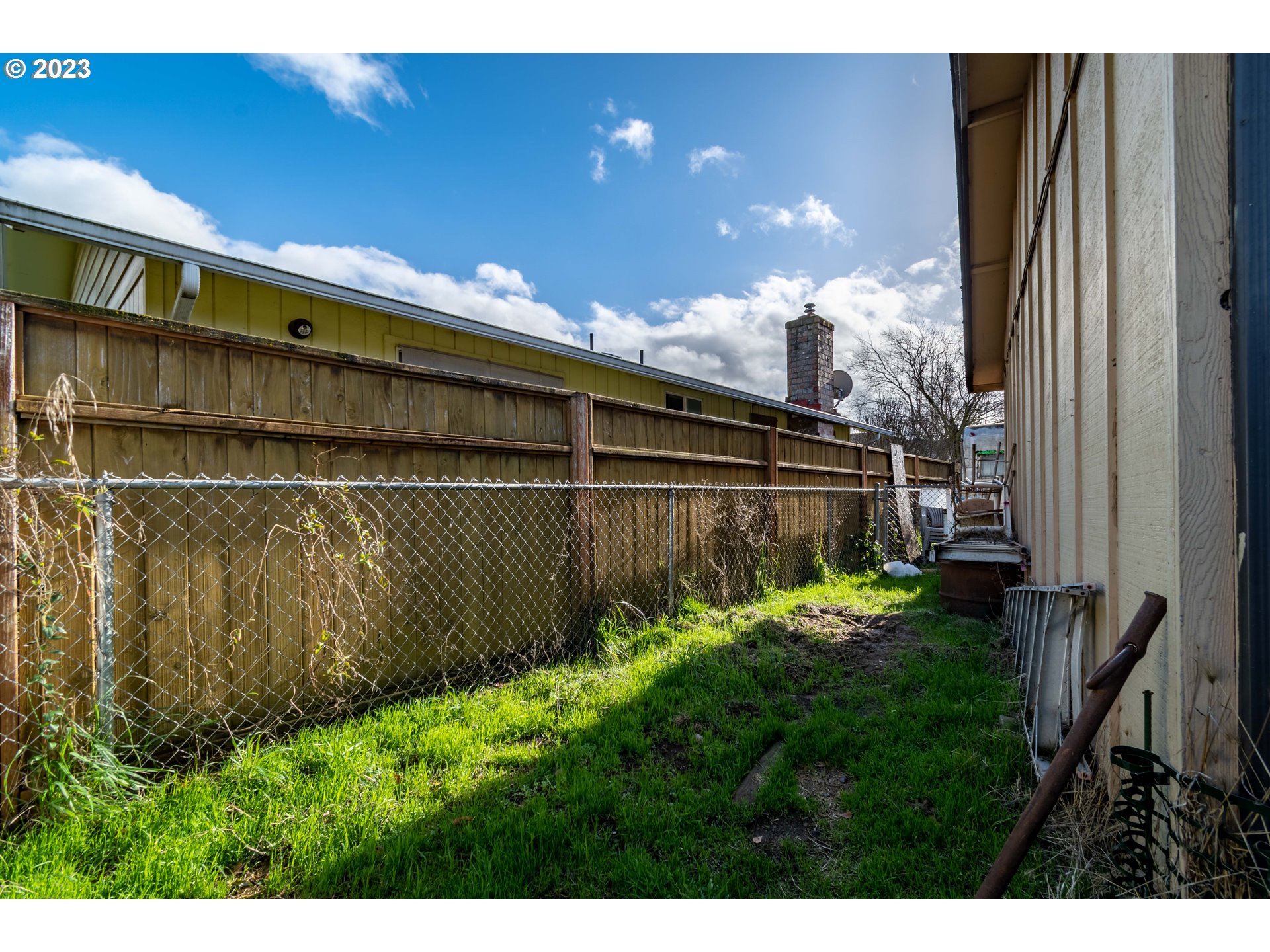 300 S Street Springfield, OR 97477 - Photo 22 of 26 a view of outdoor space and yard
