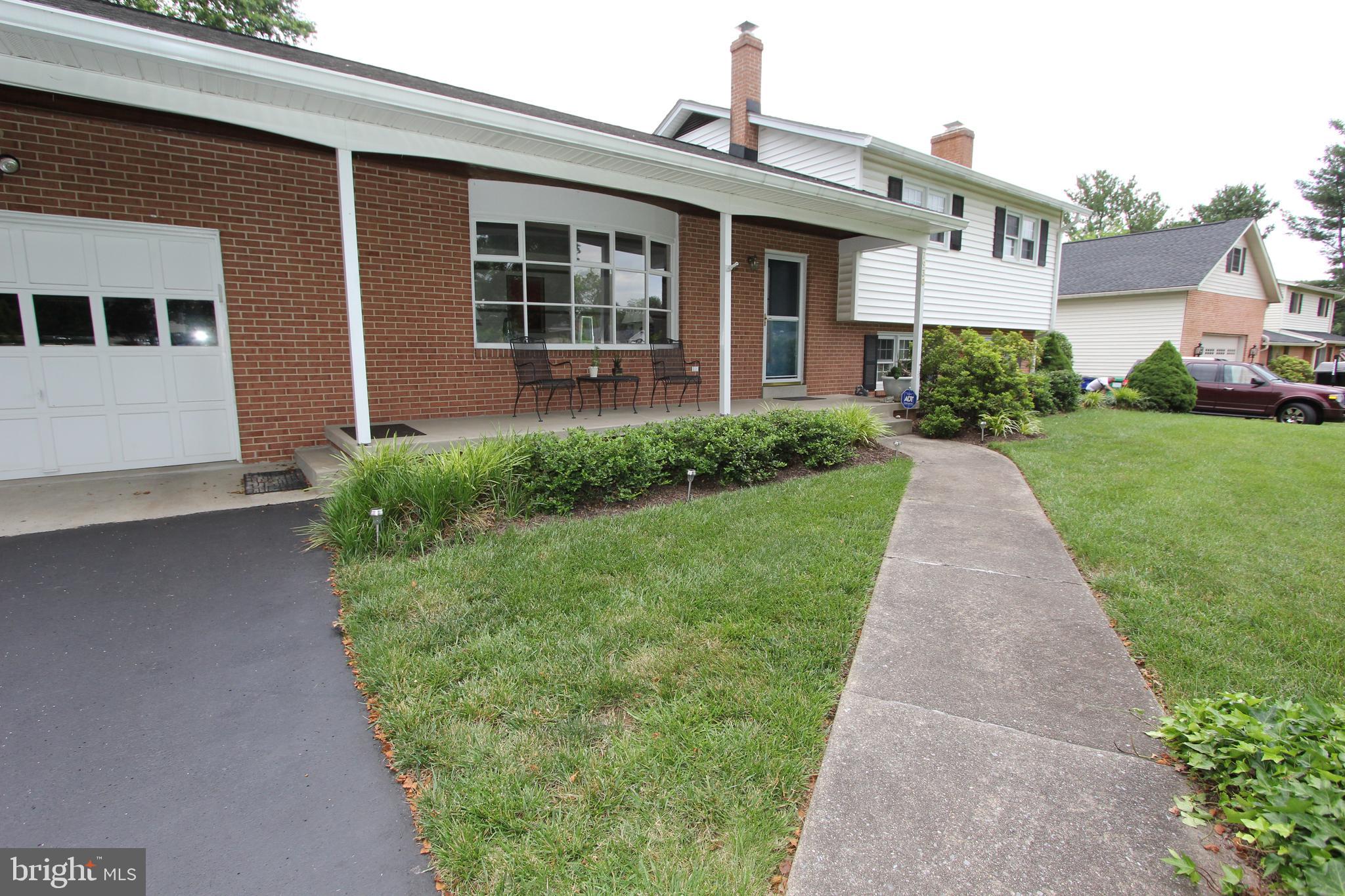 7930 Edgewood Farm Road Frederick, MD 21702 - Photo 4 of 53 Welcome home!