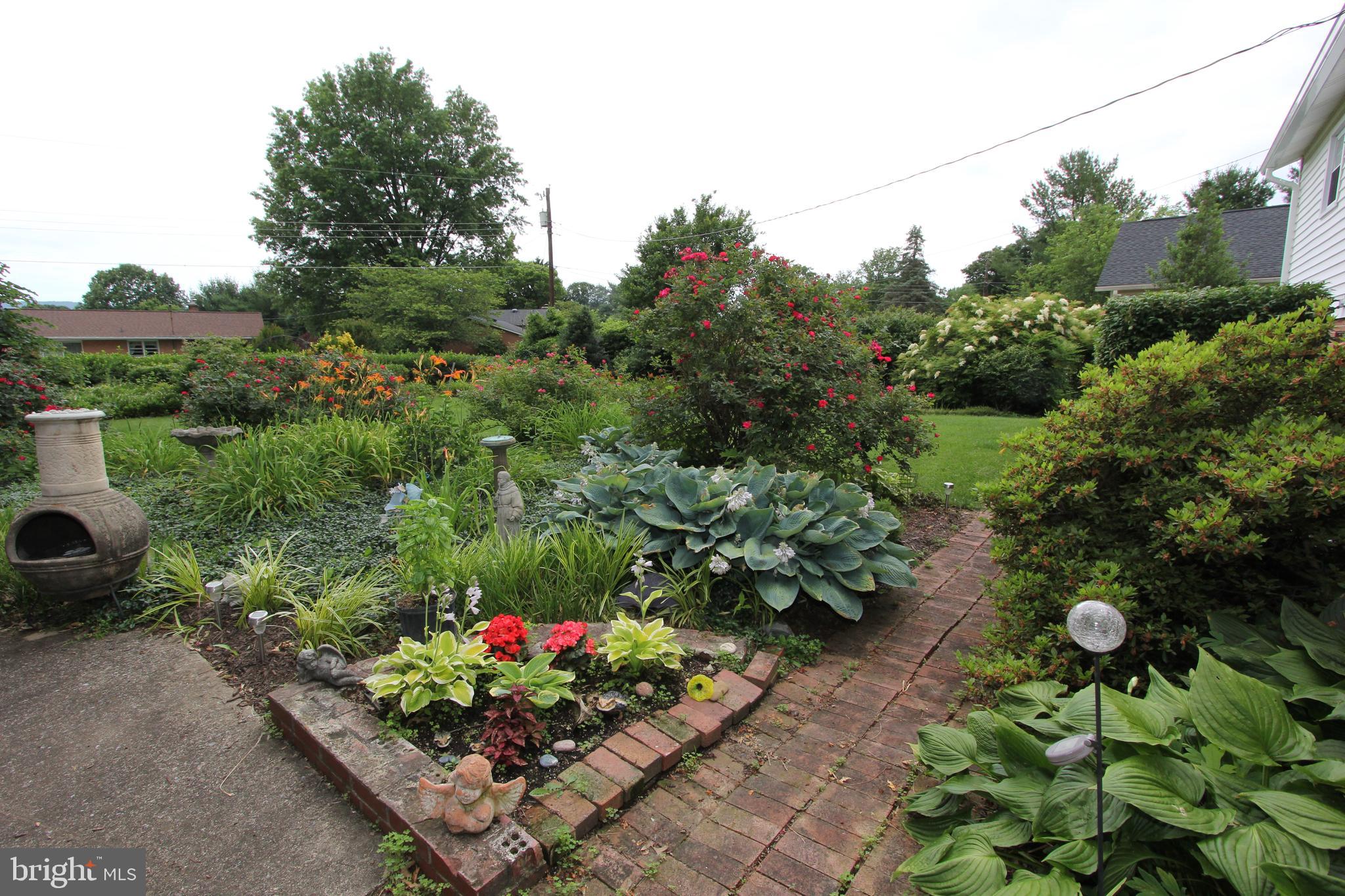 7930 Edgewood Farm Road Frederick, MD 21702 - Photo 39 of 53 Private patio and more gardens