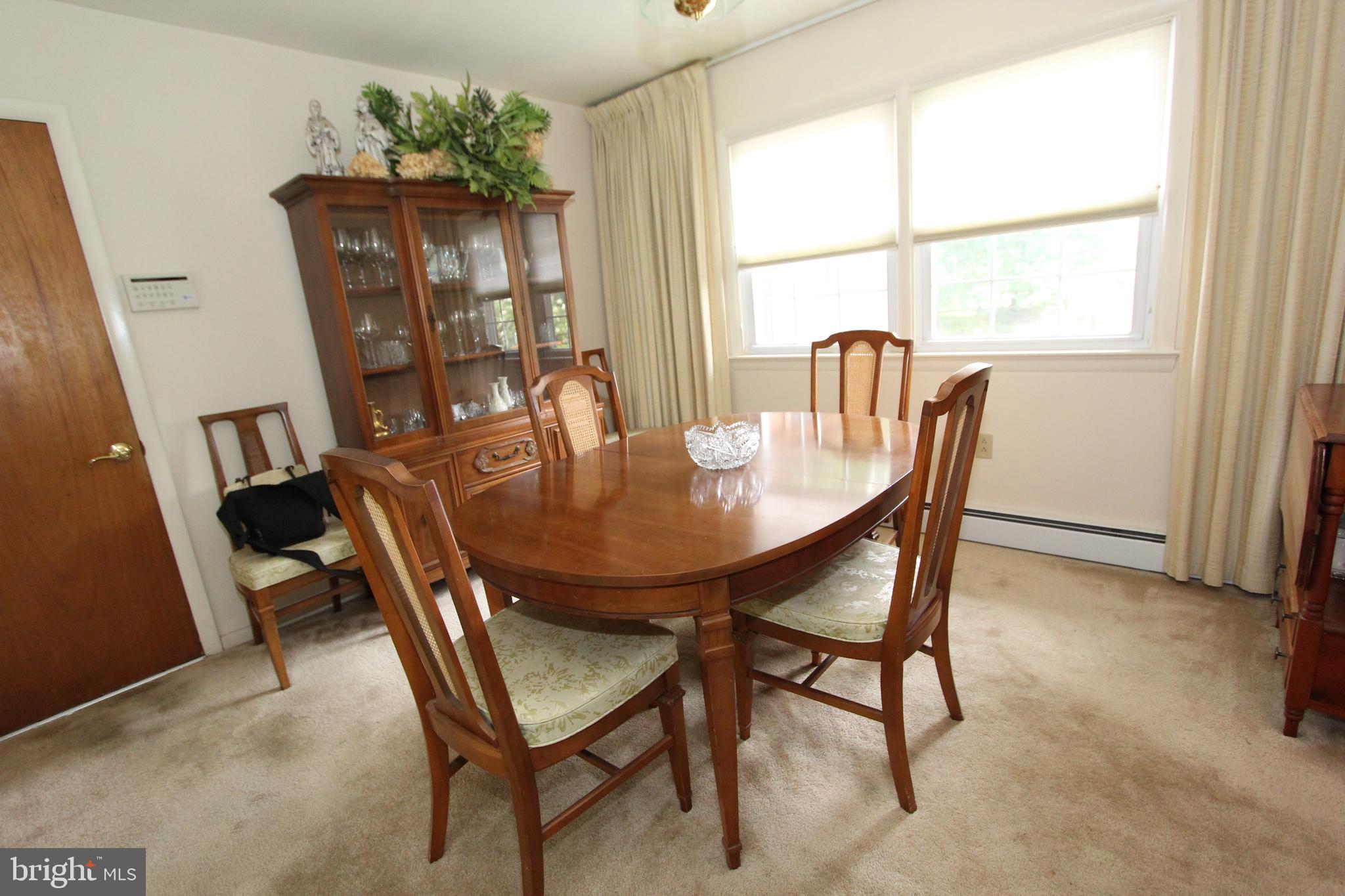 7930 Edgewood Farm Road Frederick, MD 21702 - Photo 8 of 53 Formal dining room
