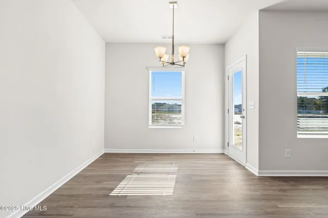 $300,490 | 626 South Squires Run Lane, Richlands, NC 28574