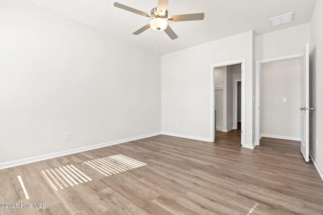 $300,490 | 626 South Squires Run Lane, Richlands, NC 28574