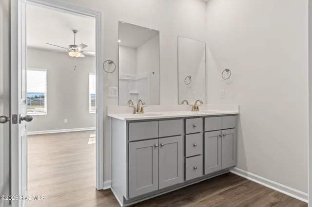 $300,490 | 626 South Squires Run Lane, Richlands, NC 28574