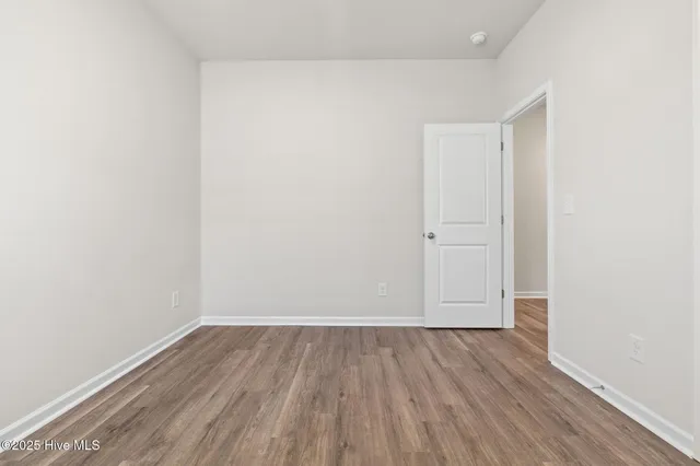 $300,490 | 626 South Squires Run Lane, Richlands, NC 28574