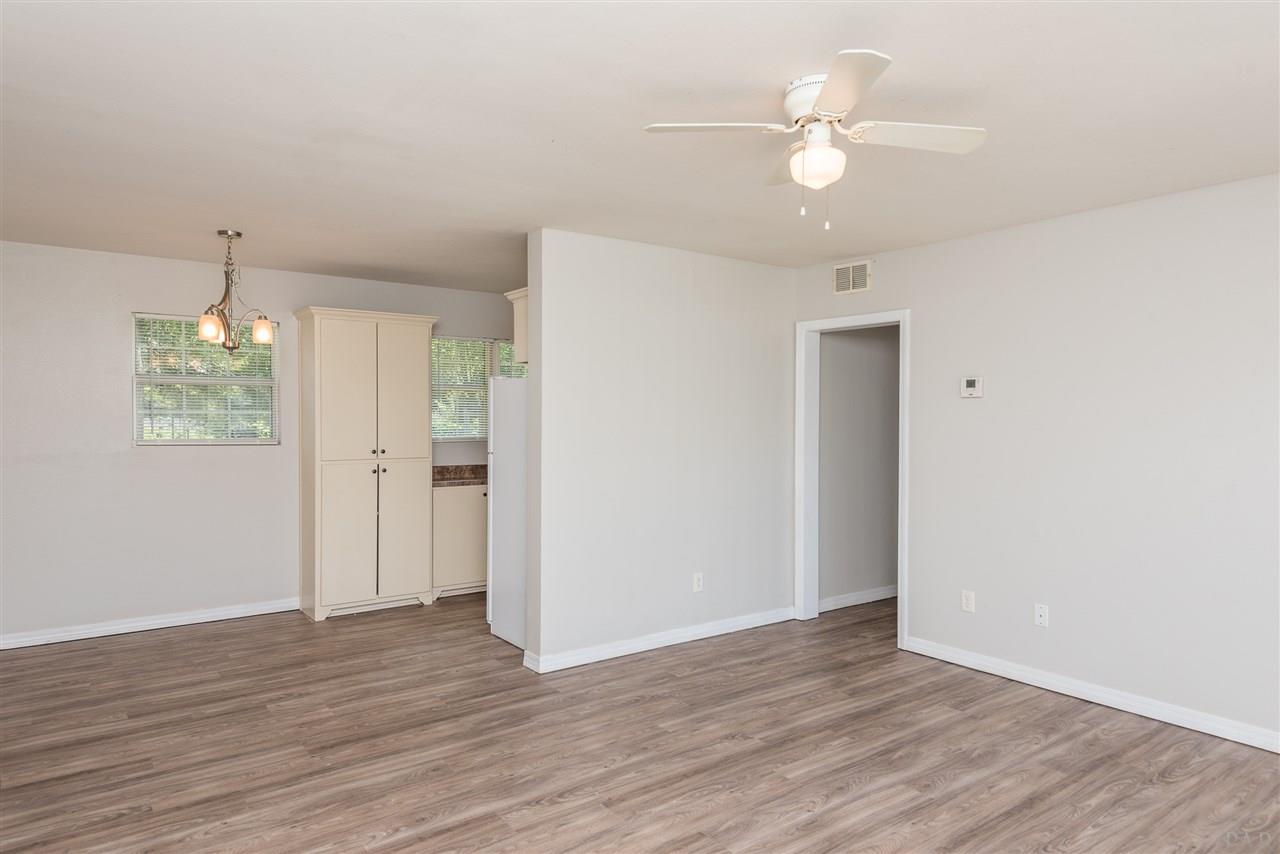 19 Eaton Road Pensacola, FL 32506 - Photo 5 of 28