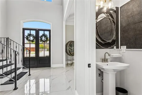 $689,000 | 305 Riverwood Drive, St. Rose, LA 70087