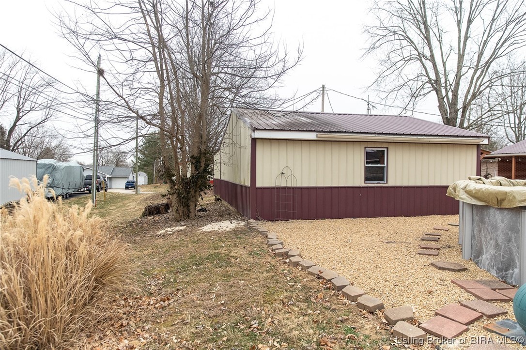 216 Smith Lane Hanover, IN 47243 - Photo 11 of 46