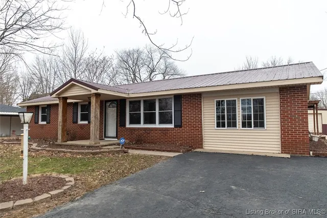 $265,000 | 216 Smith Lane, Hanover, IN 47243