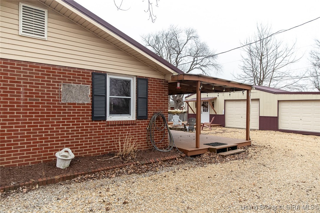 216 Smith Lane Hanover, IN 47243 - Photo 4 of 46