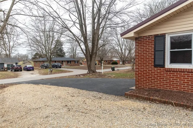 $265,000 | 216 Smith Lane, Hanover, IN 47243