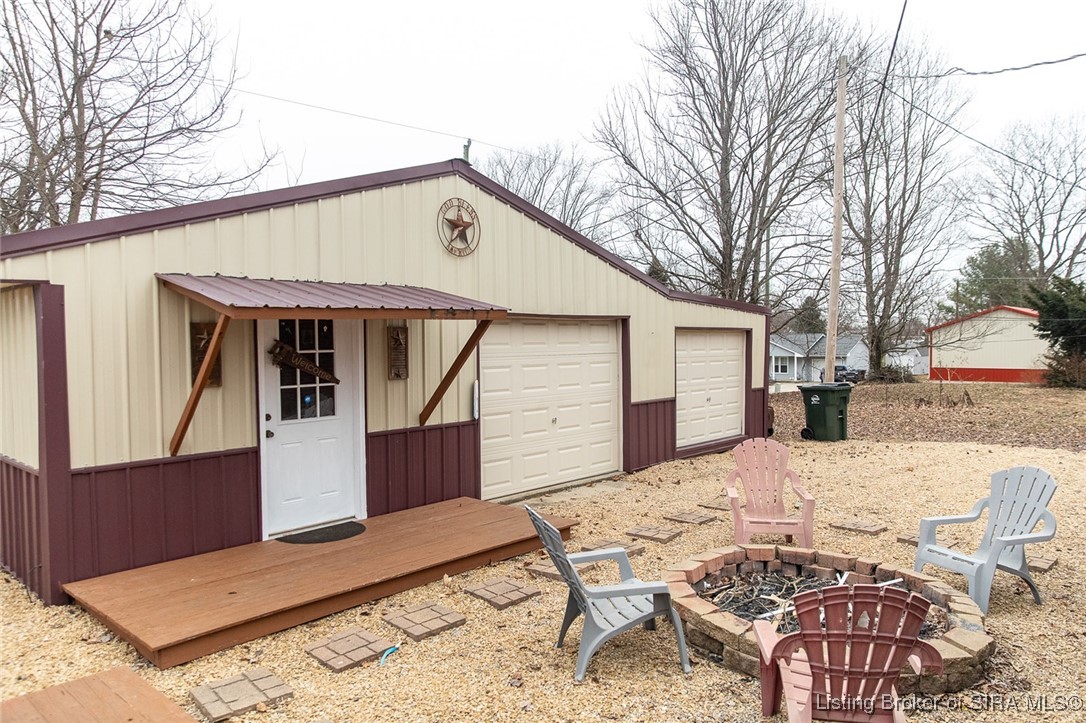 216 Smith Lane Hanover, IN 47243 - Photo 9 of 46