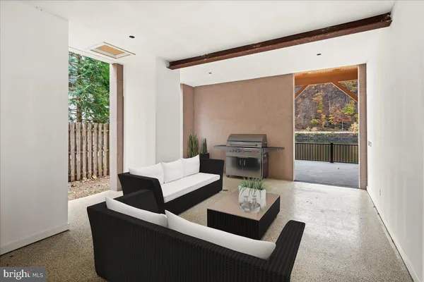 $1,495,000 | 159 Byram Lane, Stockton, NJ 08559
