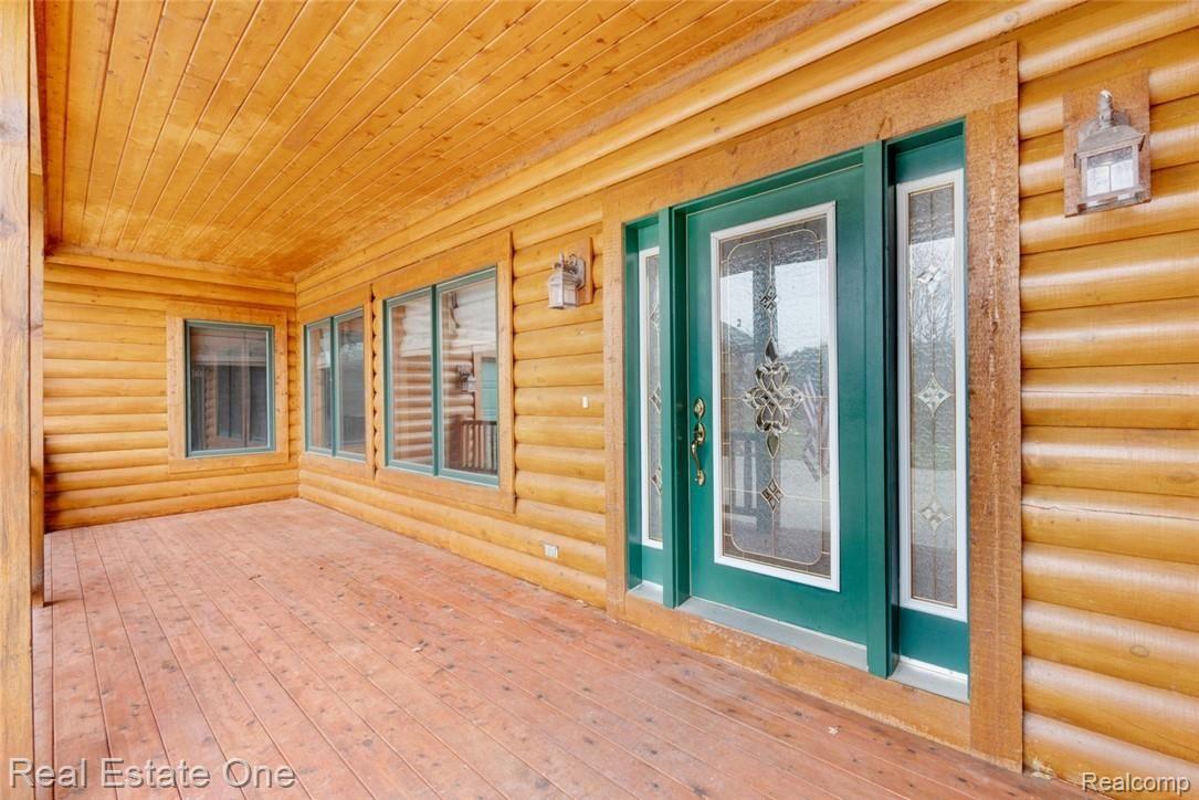 9485 Henderson Road Goodrich, MI 48438 - Photo 3 of 50 COVERED FRONT PORCH