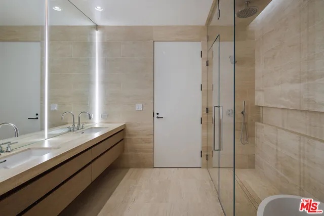 $24,500 | 8899 Beverly Boulevard, Unit 6G, West Hollywood, CA 90048