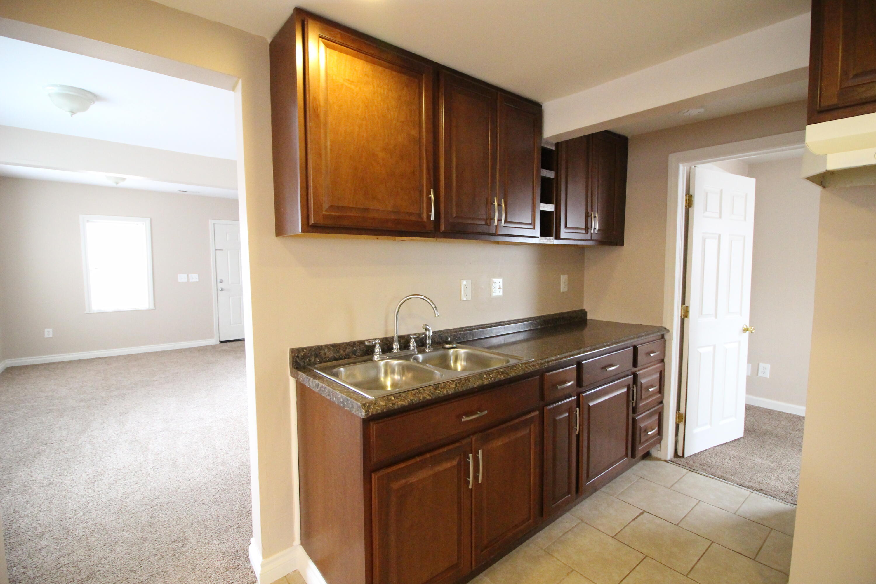 5851 Oldham Street Taylor, MI 48180 - Photo 6 of 11 IMG_8887