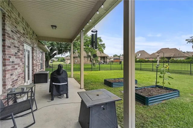 $355,000 | 341 Old Pl Lane, Madisonville, LA 70447