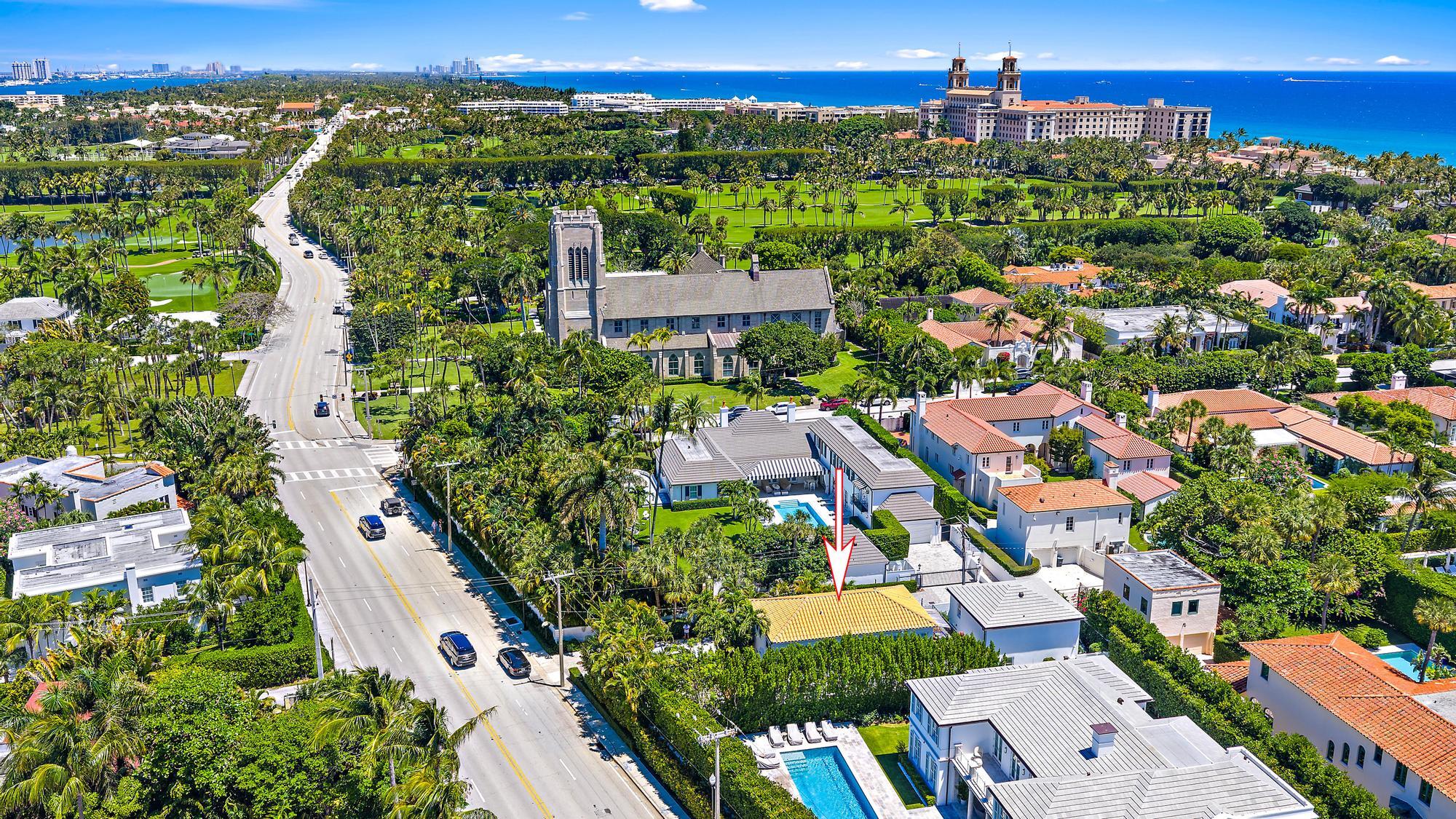 151 South County Road, Unit 1 Palm Beach, FL 33480 - Photo 16 of 18 an aerial view of residential houses with outdoor space and street view