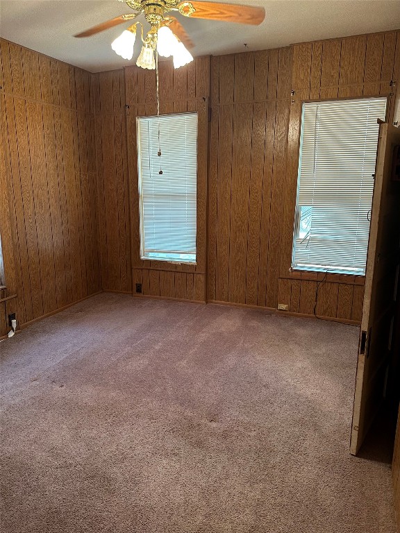 5416 Rogers Lane Austin, TX 78724 - Photo 5 of 18 an empty room with windows and closet