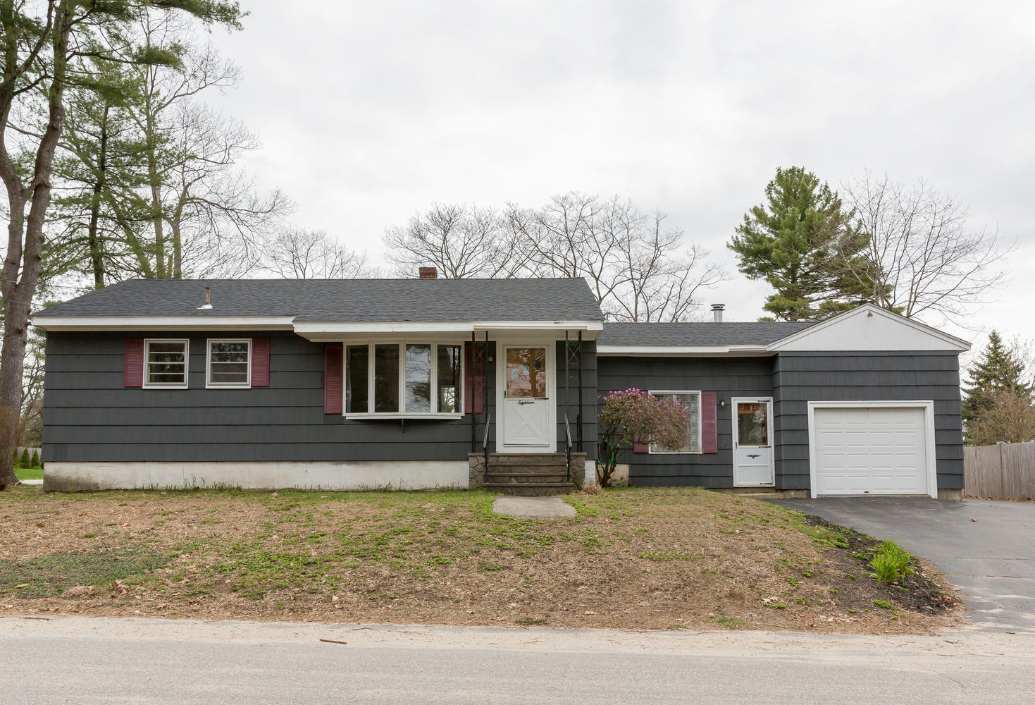 18 Robinson Road Scarborough, ME 04074 - Photo 34 of 34 Front Exterior