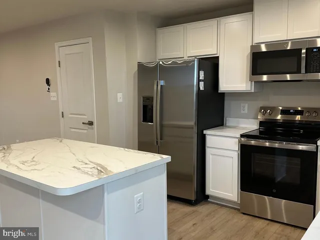 $2,100 | 645 Laurelwood Circle, Winchester, VA 22601