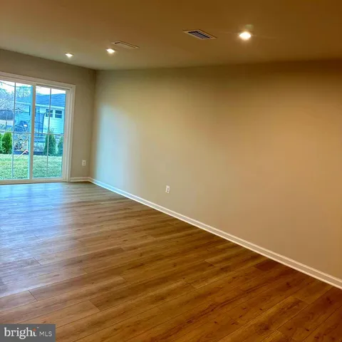 $2,100 | 645 Laurelwood Circle, Winchester, VA 22601