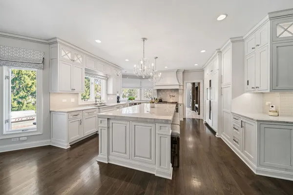 $1,999,000 | 599 Chateaux Bourne Drive, Barrington, IL 60010