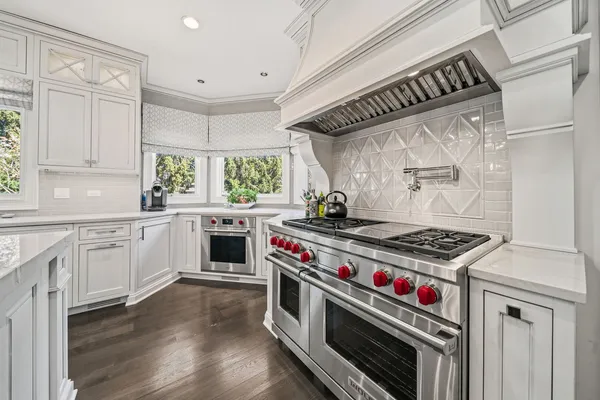 $1,999,000 | 599 Chateaux Bourne Drive, Barrington, IL 60010