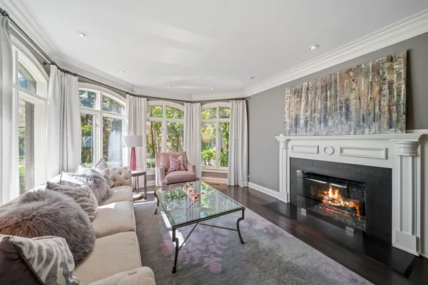 $1,999,000 | 599 Chateaux Bourne Drive, Barrington, IL 60010