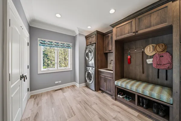 $1,999,000 | 599 Chateaux Bourne Drive, Barrington, IL 60010