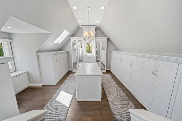 $1,999,000 | 599 Chateaux Bourne Drive, Barrington, IL 60010