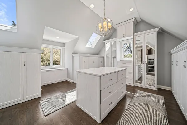 $1,999,000 | 599 Chateaux Bourne Drive, Barrington, IL 60010