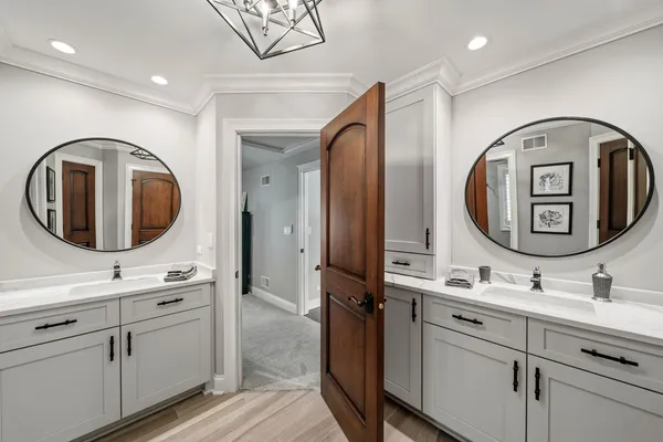 $1,999,000 | 599 Chateaux Bourne Drive, Barrington, IL 60010