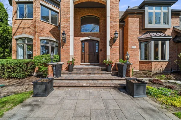 $1,999,000 | 599 Chateaux Bourne Drive, Barrington, IL 60010