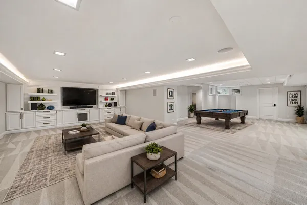 $1,999,000 | 599 Chateaux Bourne Drive, Barrington, IL 60010