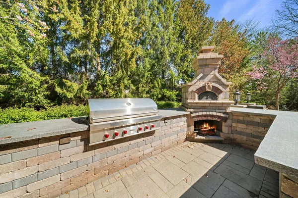 $1,999,000 | 599 Chateaux Bourne Drive, Barrington, IL 60010