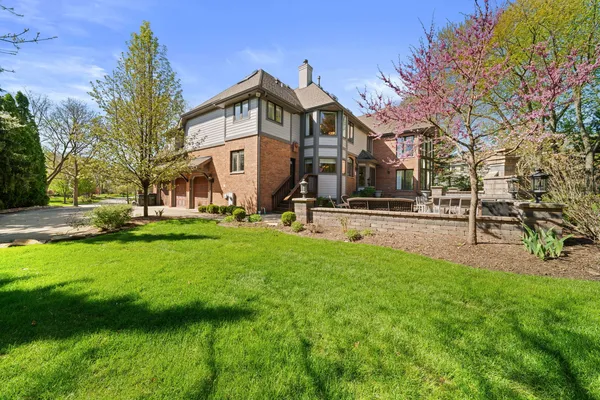 $1,999,000 | 599 Chateaux Bourne Drive, Barrington, IL 60010